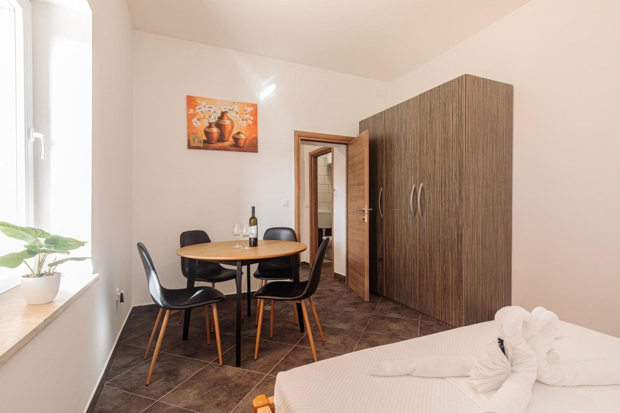 Apartments Tm Krk Town Esterno foto
